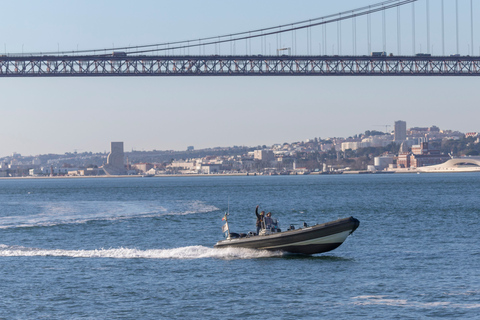 Lisbon: SpeedBoat Tour at Sunset or Daylight