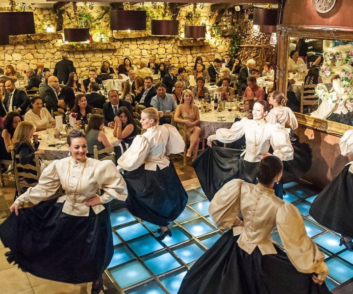 Malte : Dîner-spectacle folklorique dans un restaurant traditionnel