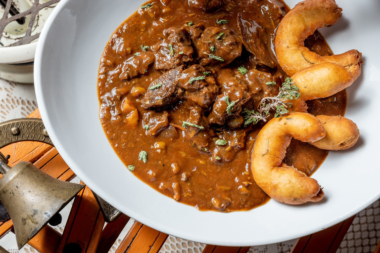 Malta: Folklore Dinner Show at a Traditional Restaurant Without Transportation