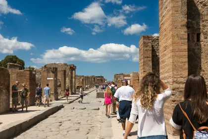 Von Rom aus: Pompeji und Positano mit Limoncello-Verkostung