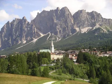 Cortina d`Ampezzo: Geführte Tour durch das Cortina-Tal und die ...