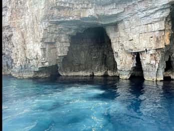 Desde Hvar: Excursión en lancha rápida por la Cueva Azul, la Cueva Verde y las 5 Islas
