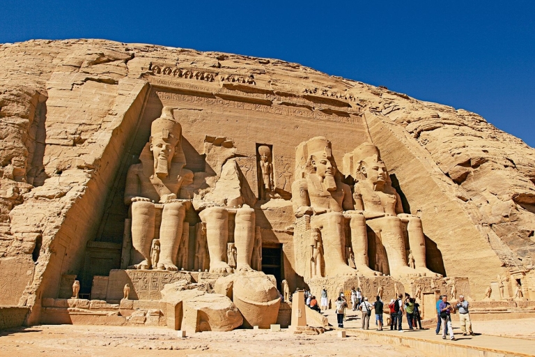 From Aswan: Overnight Nile Cruise to Luxor with Meals