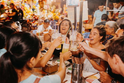 Ho Chi Minh: Vie nocturne locale de Saigon avec bar sur le toit et musiqueVisite de la vie nocturne locale avec point de rendez-vous