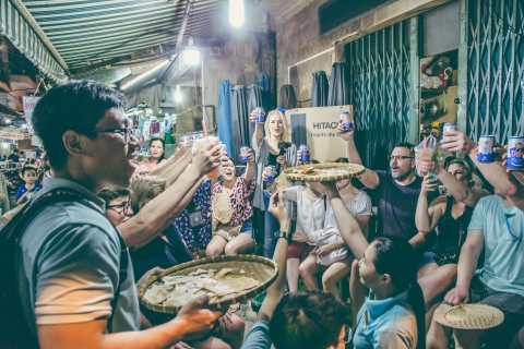 Ho Chi Minh: Vie nocturne locale de Saigon avec bar sur le toit et musiqueVisite de la vie nocturne locale avec point de rendez-vous
