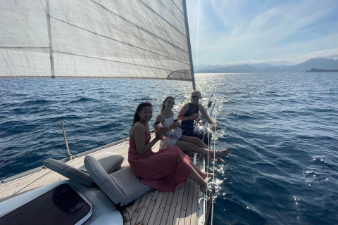 Alcudia: Sailing Yacht Excursion with Wine & Tapas Public Sailing Excursion