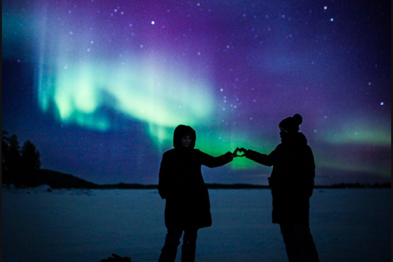 Saariselkä,Kakslauttanen: Aurora Hunting & Photography Tour. Private Aurora Hunting & Photography Tour By Minivan