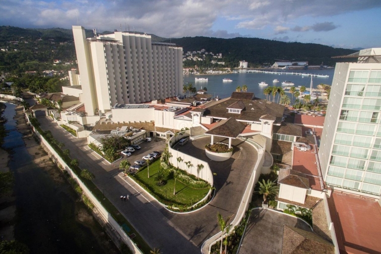 Sangster Airport (MBJ): Shared Transfer to Ocho Rios Hotels One-Way Transfer from Ocho Rios Hotels to Airport
