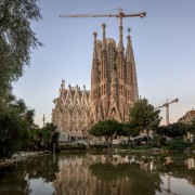 Барселона: вход в собор Саграда Фамилия с аудиогидом