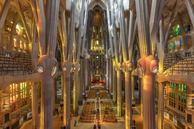 Barcelona: Indgangsbillet til Sagrada Familia med audioguide