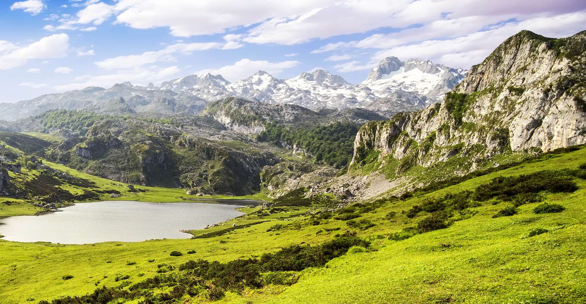 From Cangas de Onis, Lakes of Covadonga Guided Day Trip - Housity