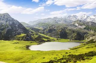 Von Cangas de Onis: Geführter Tagesausflug zu den Seen von Covadonga