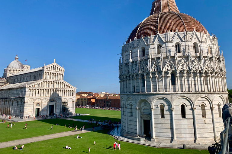 De La Spezia: Excursão de ida e volta ao cruzeiro de PisaOpção clássica: Traslado e caminhada com um morador local em Pisa