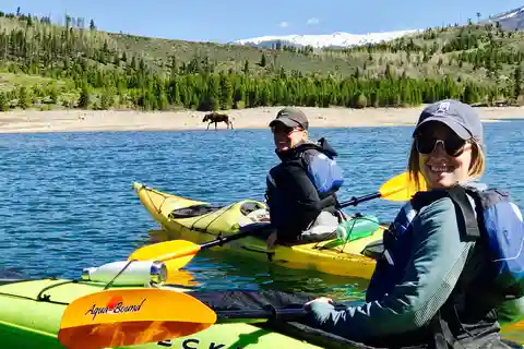 Frisco: Dillon Reservoir Guided Island Tour by Kayak