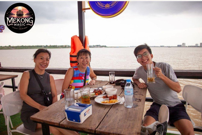 Phnom Penh: Crociera al tramonto - Tre pacchetti da scegliere!Pacchetto Ambra - Birra e bevande analcoliche a flusso libero