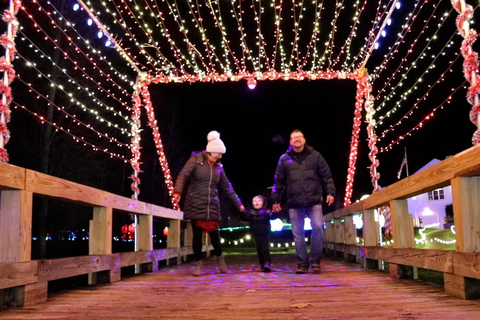 Derry, NH: LaBelle Lights Holiday Light Show Entry Ticket