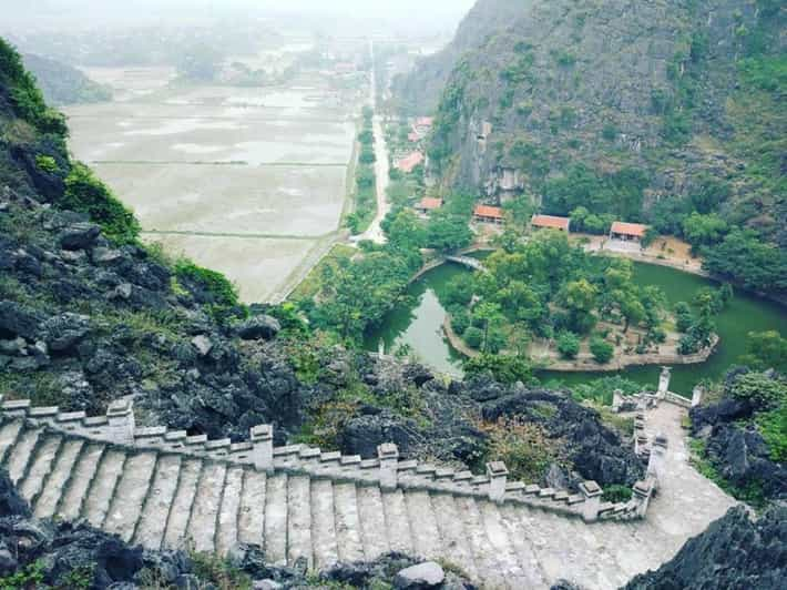 Von Hanoi Aus Trang An Scenic Landscape Bai Dinh Pagoda Trip