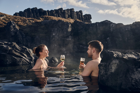 Reykjavik: Sky Lagoon Entrance Pass With 7-Step Spa RitualSaman Pass with 7-Step Spa Ritual