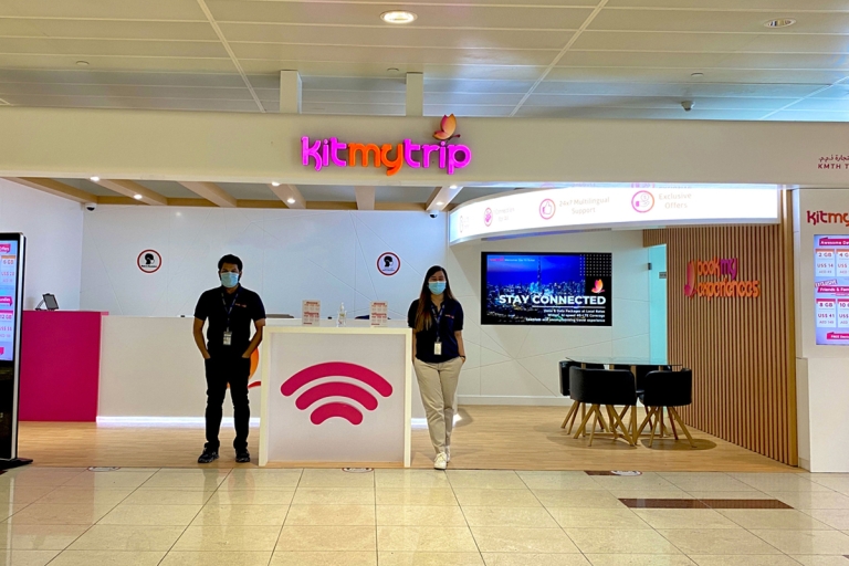 Aéroport de Dubaï : carte SIM touristique 5G/4G pour les données et les appels aux Émirats arabes unis4 Go + 30 Minutes