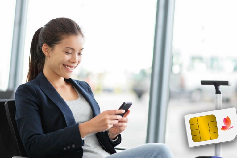 Dubai Airport: 5G/4G Tourist SIM Card for UAE Data and Calls 4 GB + 30 Minutes