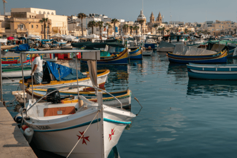 Visita guiada a Marsaxlokk, Gruta Azul y QrendiDesde La Valeta: visita guiada a la gruta azul de Marsaxlokk y Qrendi