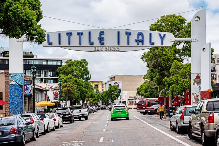 San Diego: Little Italy Booze and Bites Tour avec un local