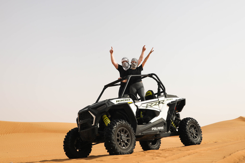 Dubai: Abenteuer-Dünenbuggy-Safari, Kamelritt &amp; BBQ-Dinner4 Stunden geteilte Tour mit 1 Stunde Buggy