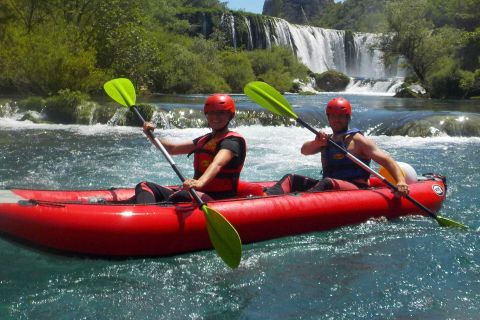 Zadar : Excursion en kayak dans le canyon de la rivière Zrmanja avec ramassage à l'hôtel