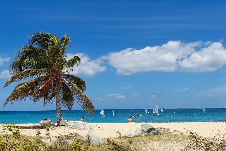 Sint Maarten: piratenschipavontuur met hapjes en drankjesSint Maarten: piratenschipavontuur van een hele dag met lunch
