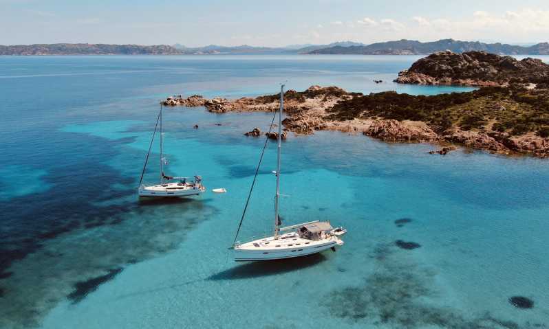 Arcipelago della Maddalena: Giro delle isole in barca a vela e pranzo