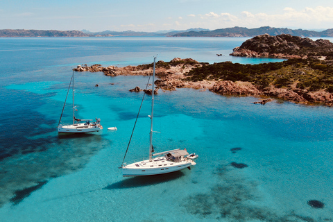 Maddalena Archipelago: Island-Hopping Sailing Tour and Lunch 14 m Standard Yacht departure from Palau