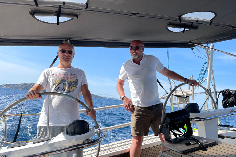 Maddalena Archipelago: Island-Hopping Sailing Tour and Lunch 14 m Standard Yacht departure from Palau