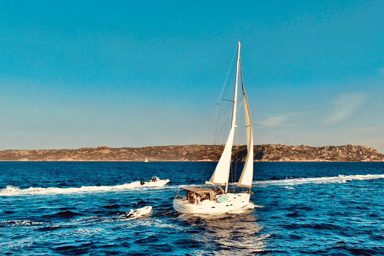 Maddalena Archipelago: Island-Hopping Sailing Tour and Lunch 14 m Standard Yacht departure from Palau