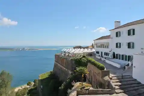 Traditional Private Setúbal Food Tasting Experience