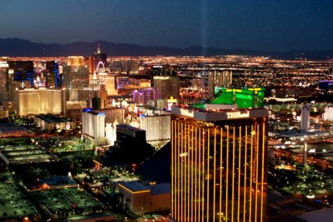 Las Vegas: Buddy V's Ristorante Lunch and Helicopter Flight