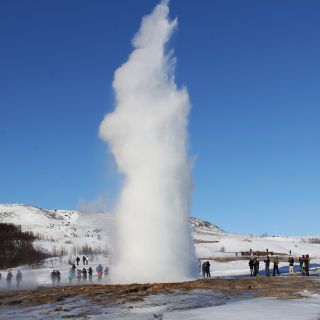 Reykjavík: Private Golden Circle Day Tour with 6 Attractions