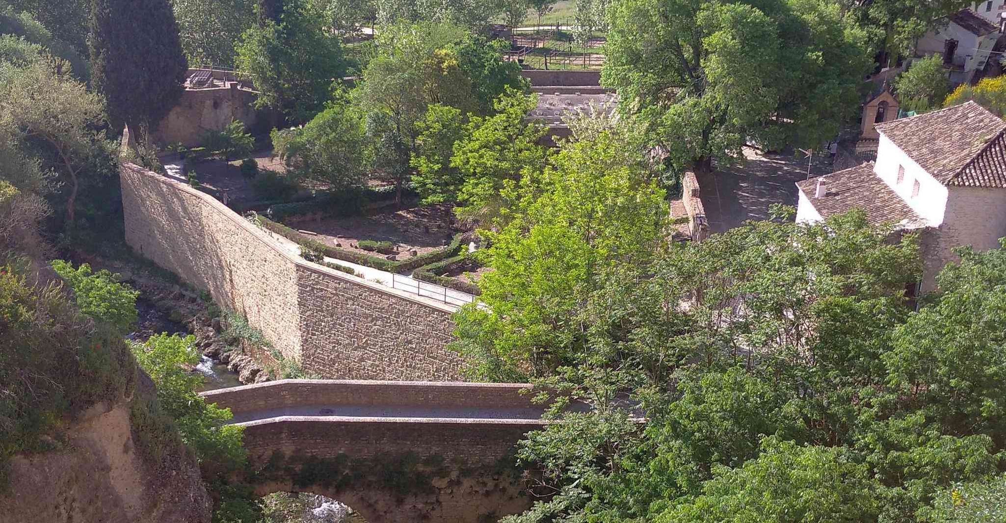 Ronda, Audio Guide Walking Tour with Puente Nuevo and Viejo - Housity