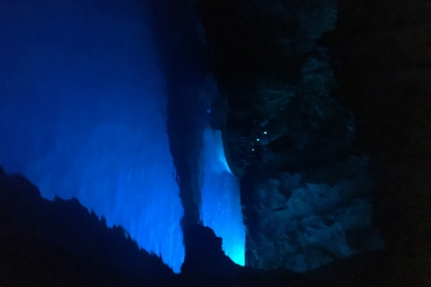 Desde Hvar: recorrido en lancha motora por la cueva azul, la cueva verde y las 5 islas