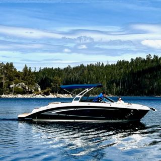 Lake Tahoe: Lakeside Highlights Yacht Tour