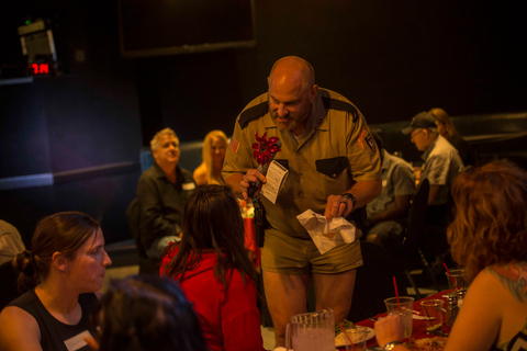 Las Vegas : dîner-spectacle interactif comique et mystèreSièges réguliers