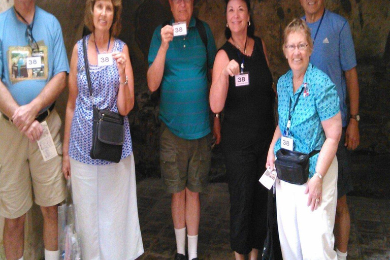 Puerto Quetzal: Private Antigua Tour with Pickup & Guide