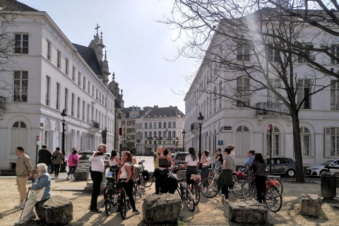 Brussels: Highlights and Hidden Gems Guided Bike Tour Tour in French