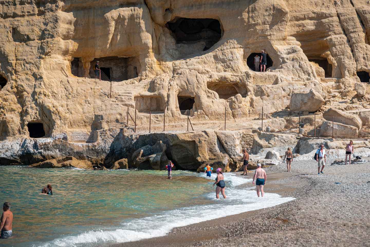From Heraklion: Day Trip to Matala Hippie Beach and Caves
