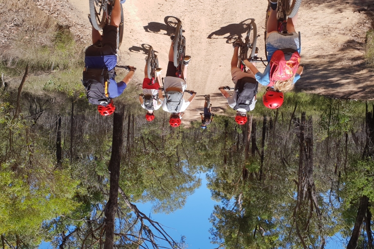 Desde Blue Mountains: paseo en bicicleta eléctrica de montaña, Hanging RockMontañas Azules: tour guiado en bicicleta eléctrica de montaña, Hanging Rock