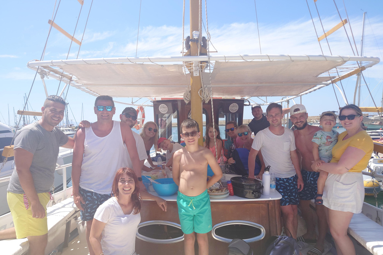 From Chania: Boat Trip to Lazaretta Island with Swim Stop