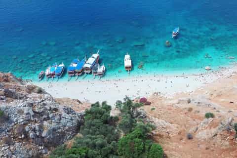 From Antalya or Kemer: Suluada Island Boat Trip with Lunch