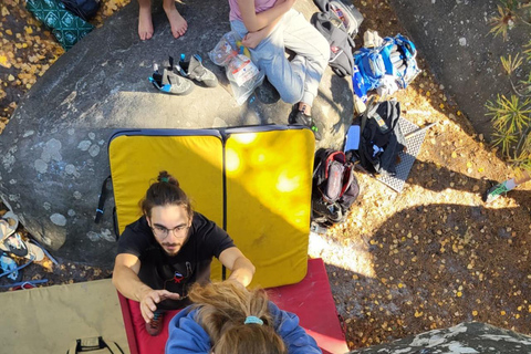 Climb in Fontainebleau from Paris with a certified guide