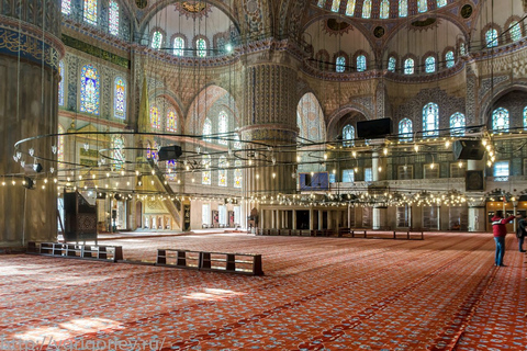 Istanbul : visite de la vieille ville, croisière sur le Bosphore, téléphérique et déjeunerIstanbul : croisière dans la vieille ville et sur le Bosphore, corne d'or et déjeuner