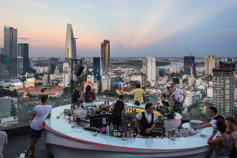 Ho Chi Minh: Eats After Dark Adventure Night Food TourPrivate Tour im klimatisierten Auto