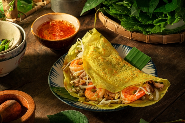 Ho Chi Minh: Eats After Dark Adventure Tour gastronómico nocturnoTour privado en automóvil con aire acondicionado